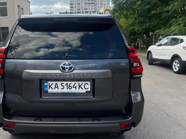 Toyota Land Cruiser Prado - зображення 4