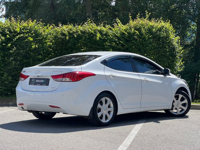 Hyundai Elantra - зображення 5