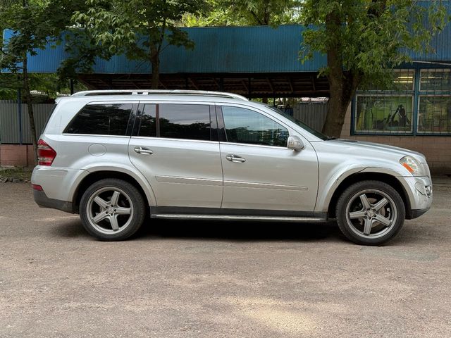 Mercedes-Benz GL-Класс - зображення 2