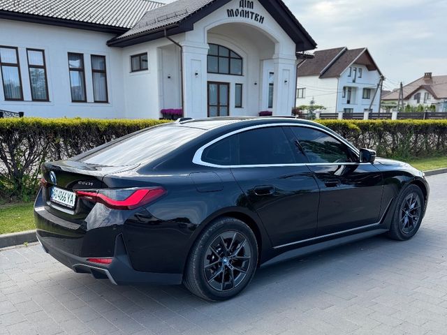 BMW i4 - зображення 5