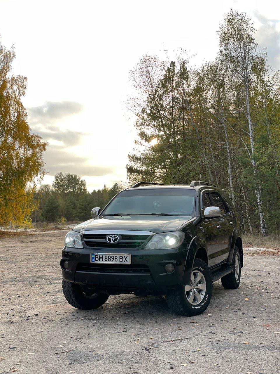 Toyota Fortuner - зображення 1