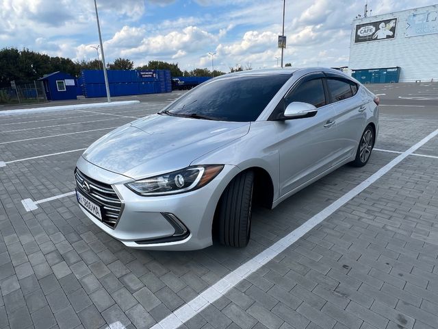 Hyundai Elantra - зображення 4