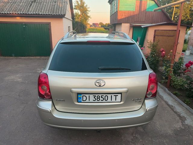 Toyota Avensis - зображення 4