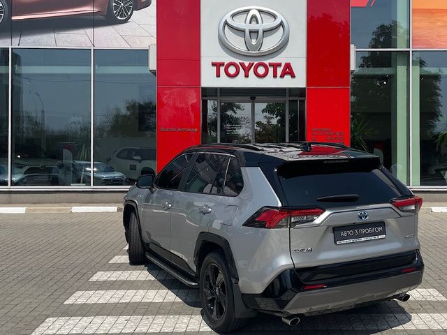 Toyota RAV4 - зображення 2