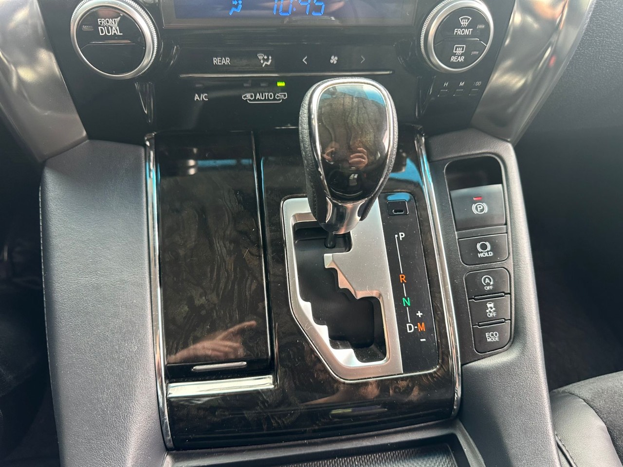 Toyota Vellfire - зображення 5