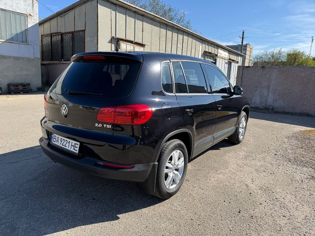 Volkswagen Tiguan - фото 3