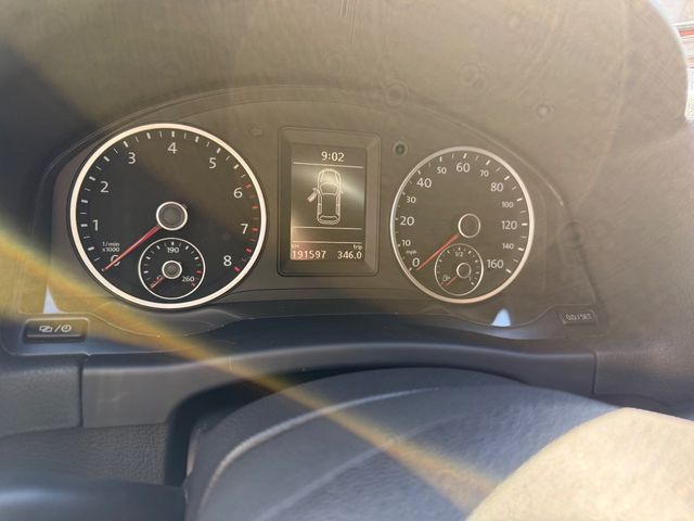 Volkswagen Tiguan - фото 5