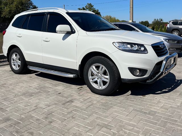 Hyundai Santa Fe - фото 2