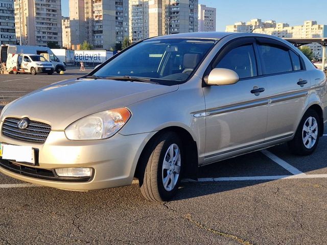 Hyundai Accent - зображення 1