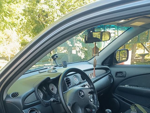 Mitsubishi Outlander - зображення 4