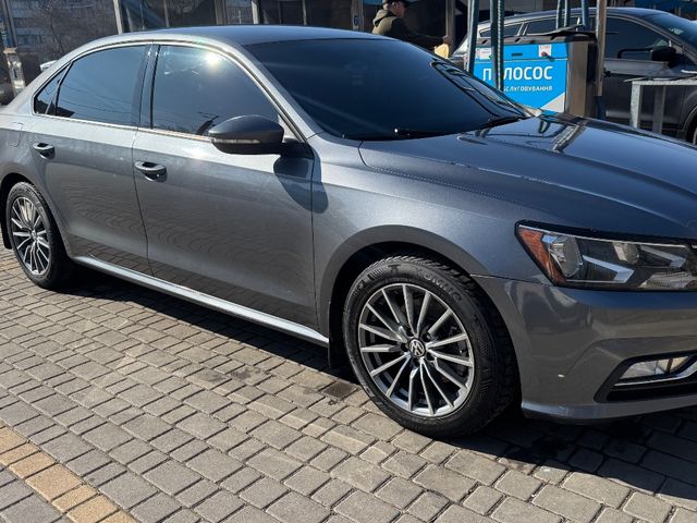Volkswagen Passat (North America and China) - зображення 1
