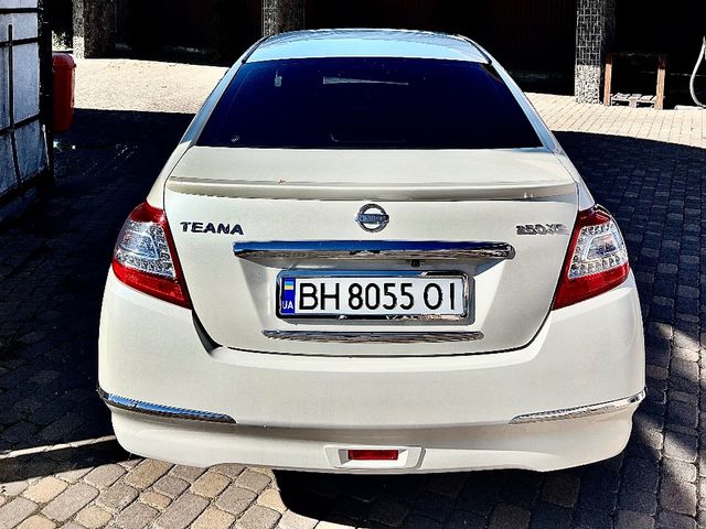 Nissan Teana - зображення 4