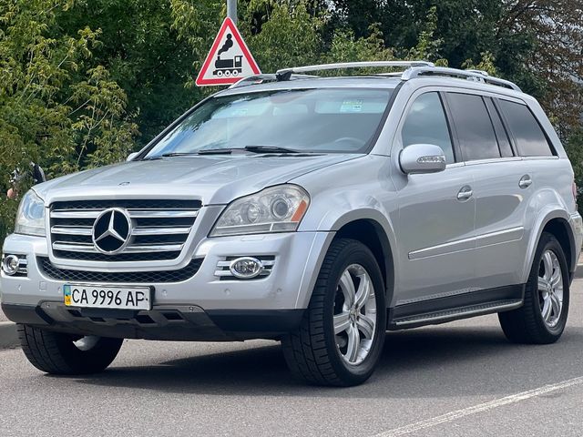 Mercedes-Benz GL-Класс - зображення 1