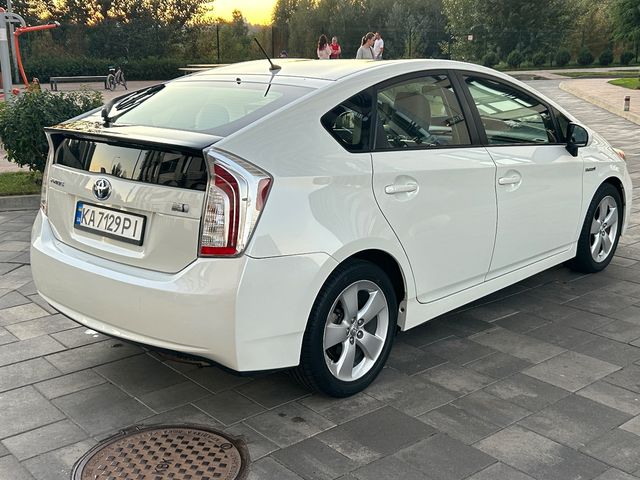 Toyota Prius - зображення 3