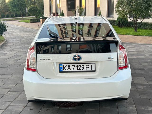 Toyota Prius - зображення 4
