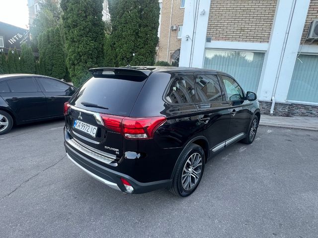Mitsubishi Outlander - зображення 5