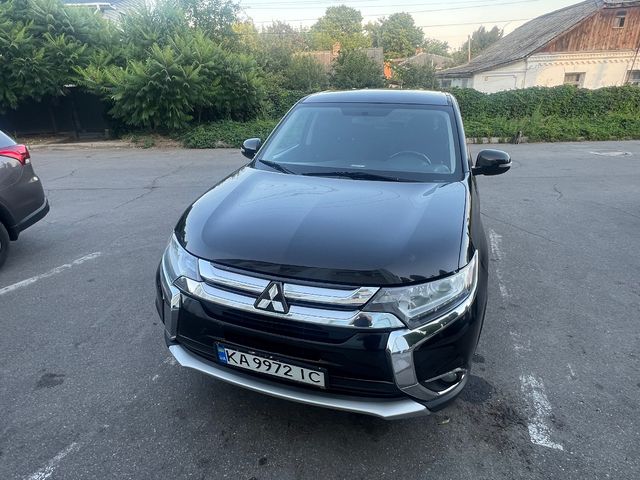 Mitsubishi Outlander - зображення 1