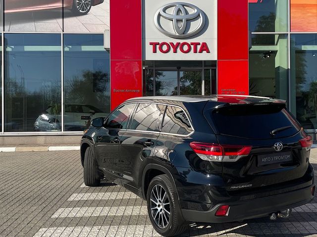 Toyota Highlander - зображення 2