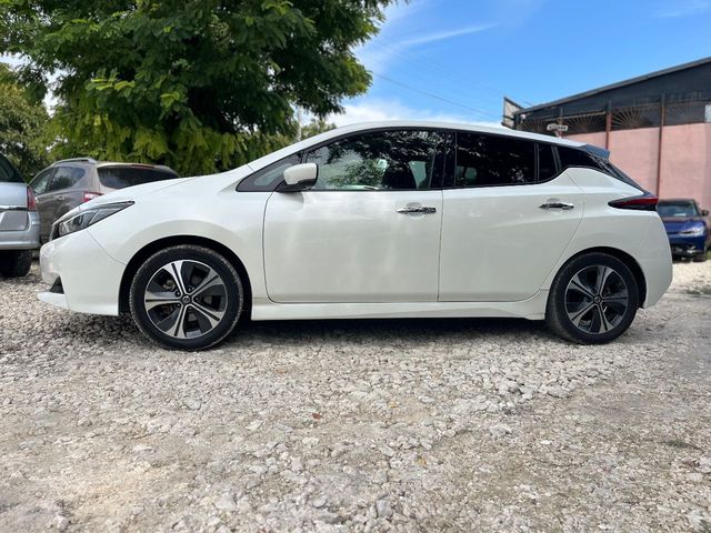 Nissan Leaf - зображення 4