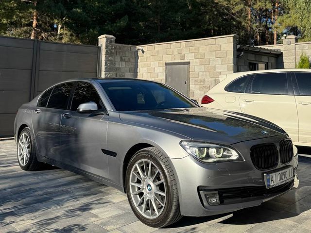 BMW 7 серії - зображення 2