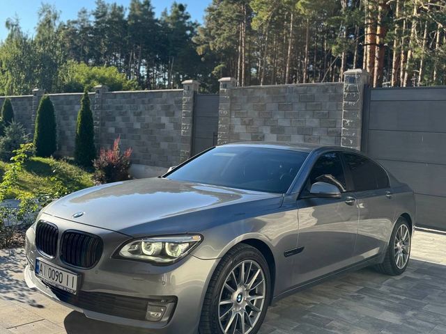 BMW 7 серії - зображення 1
