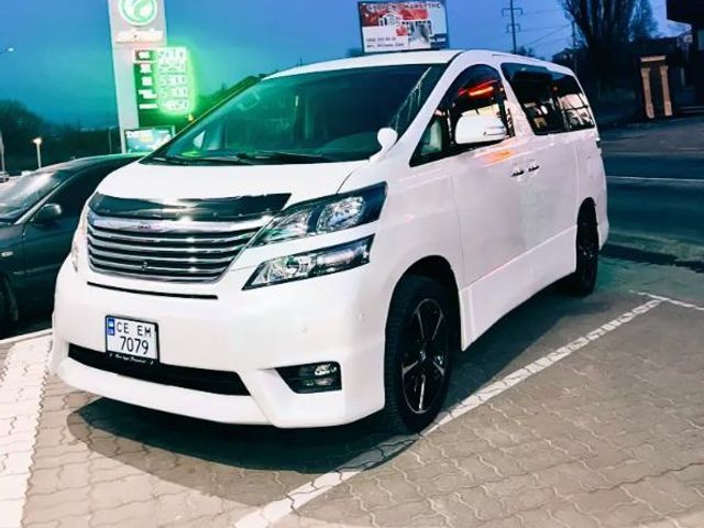 Toyota Vellfire - зображення 1