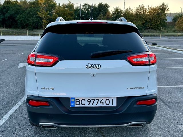 Jeep Cherokee - зображення 4