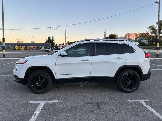 Jeep Cherokee - зображення 2