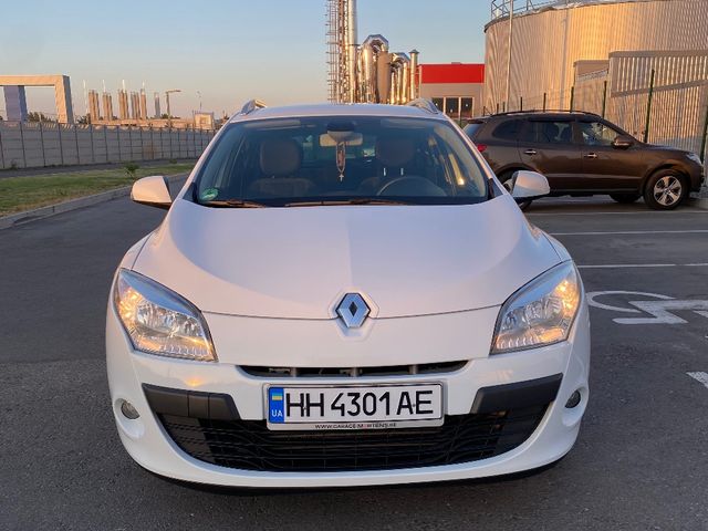 Renault Megane - фото 2
