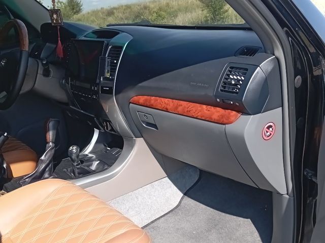 Toyota Land Cruiser Prado - зображення 3