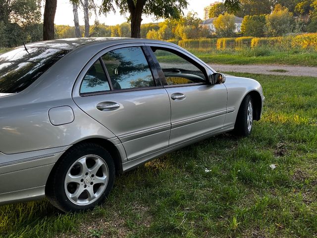 Mercedes-Benz C-Класс - зображення 2