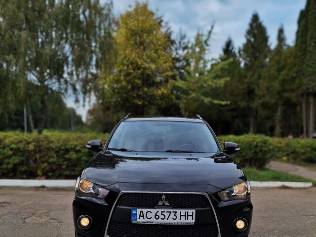 Mitsubishi Outlander - зображення 1
