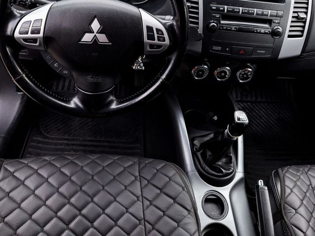 Mitsubishi Outlander - зображення 5