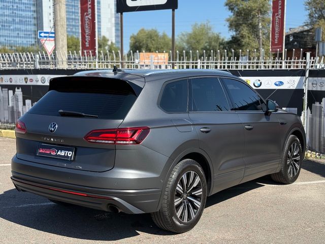 Volkswagen Touareg - зображення 5