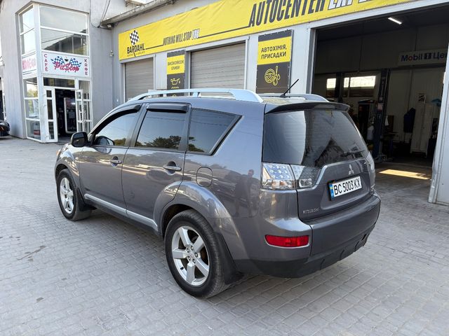 Mitsubishi Outlander - зображення 2