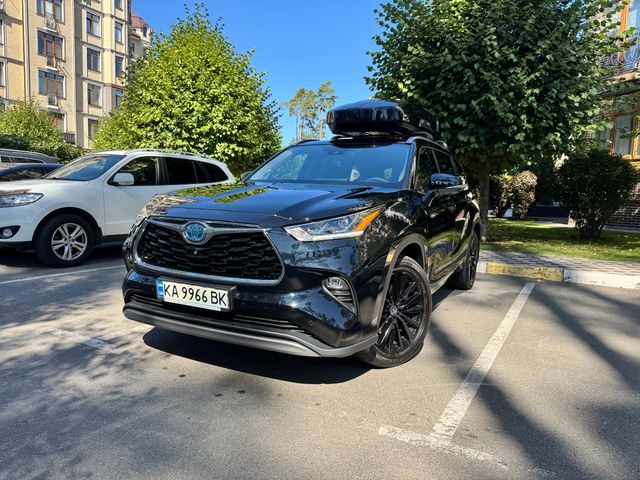 Toyota Highlander - фото 3