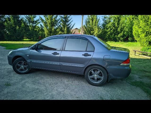 Mitsubishi Lancer - зображення 3