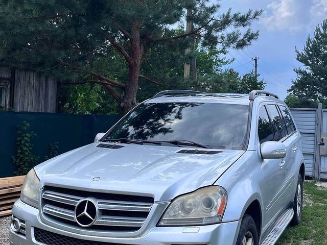 Mercedes-Benz GL-Класс - зображення 1