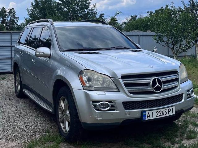 Mercedes-Benz GL-Класс - зображення 2