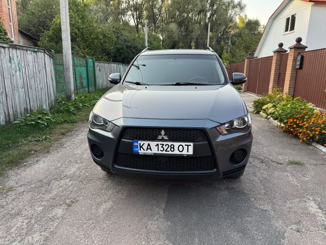 Mitsubishi Outlander - зображення 4