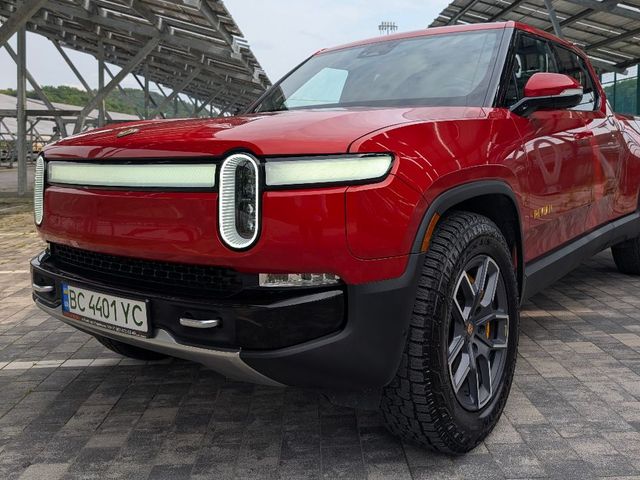 Rivian R1T - зображення 1