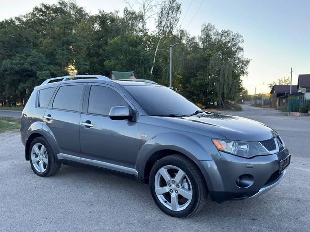Mitsubishi Outlander - зображення 4