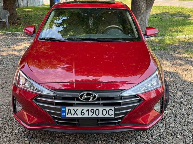Hyundai Elantra - фото 4
