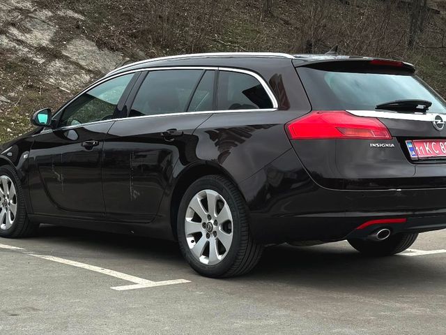 Opel Insignia - фото 3