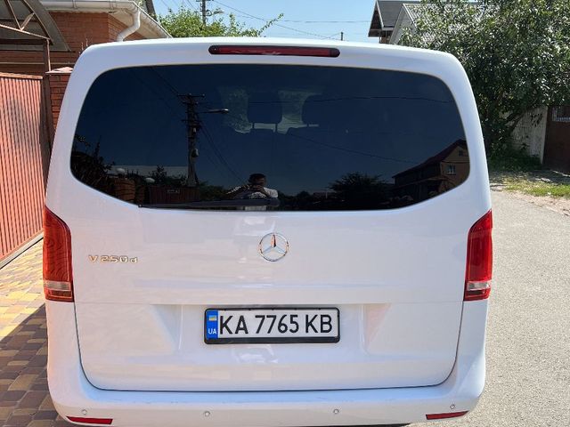 Mercedes-Benz V-Класс - зображення 3
