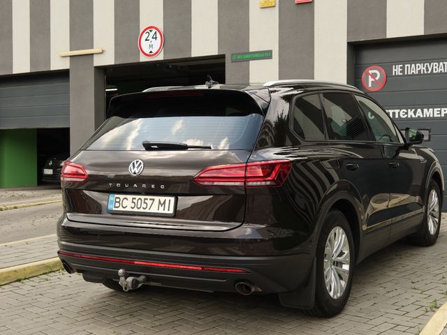 Volkswagen Touareg - зображення 5