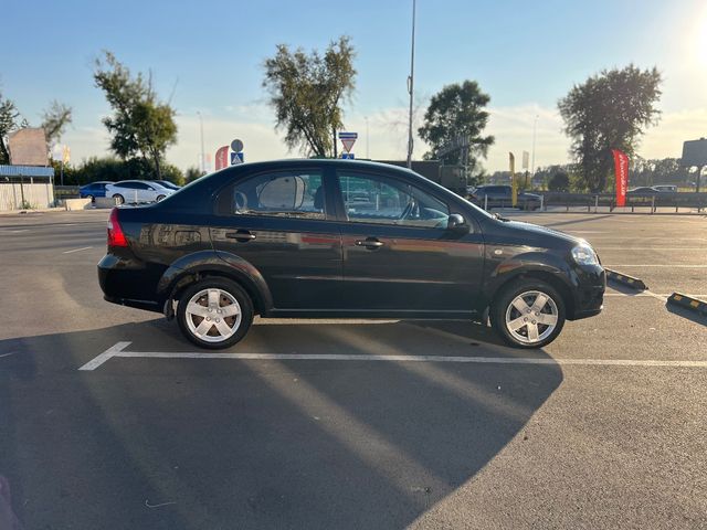 Chevrolet Aveo - фото 4