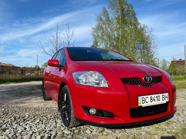 Toyota Auris - зображення 3