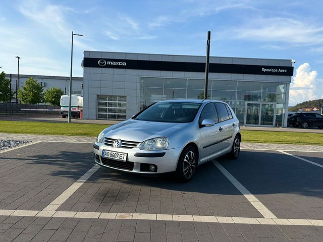Volkswagen Golf - зображення 1