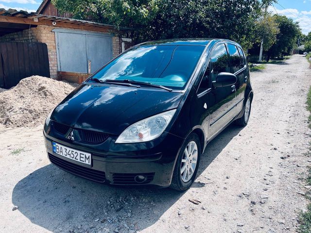 Mitsubishi Colt - фото 1